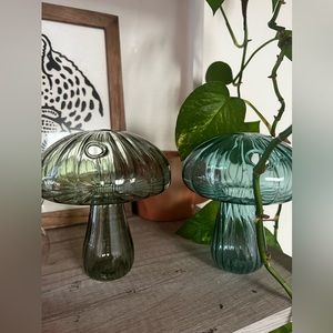 Glass Mushroom Bud Vase B1G1 free